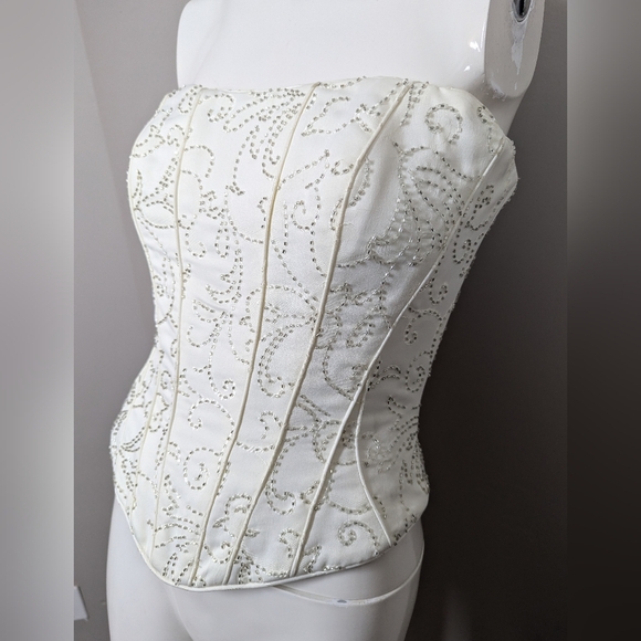 Bonny White Beaded Corset Top Size 2 Strapless Bustier Boned Zip & Lace Up - Picture 2 of 9